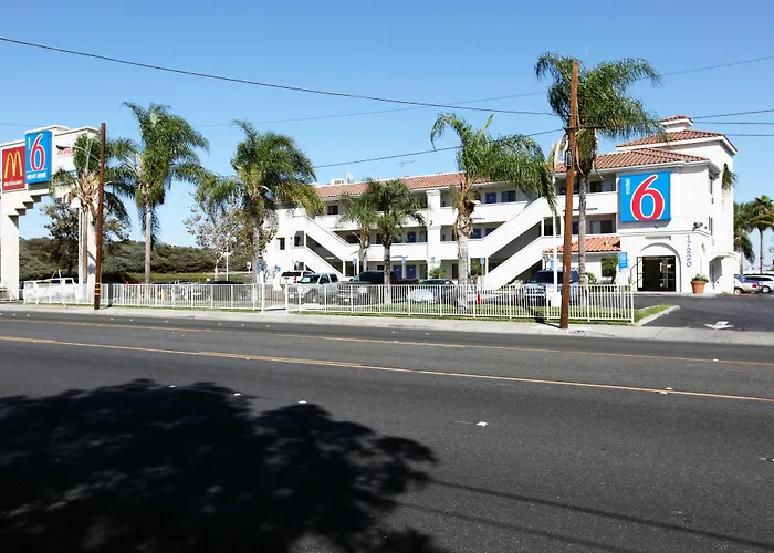 Motel 6-Bellflower, Ca - Los Angeles